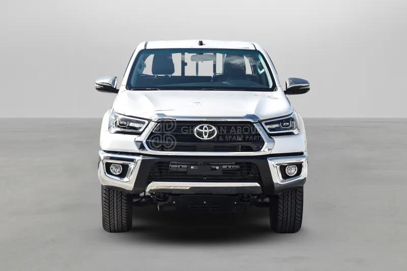 Toyota Hilux 4X4 Double Cabin - Pikap, Meeskonnaauto: pilt 2 Toyota Hilux 4X4 Double Cabin - Pikap, Meeskonnaauto: pilt 2