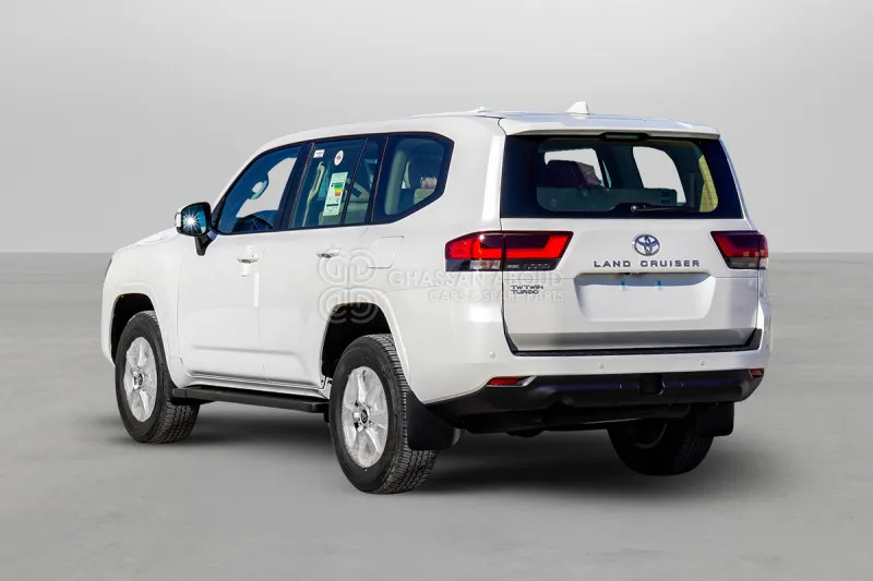 Toyota Land Cruiser 300 4X4 - Maastur: pilt 4 Toyota Land Cruiser 300 4X4 - Maastur: pilt 4
