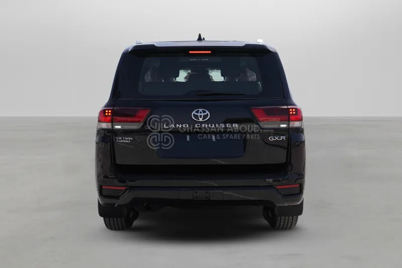 Toyota Land Cruiser 300 4x4 - Maastur: pilt 4 Toyota Land Cruiser 300 4x4 - Maastur: pilt 4