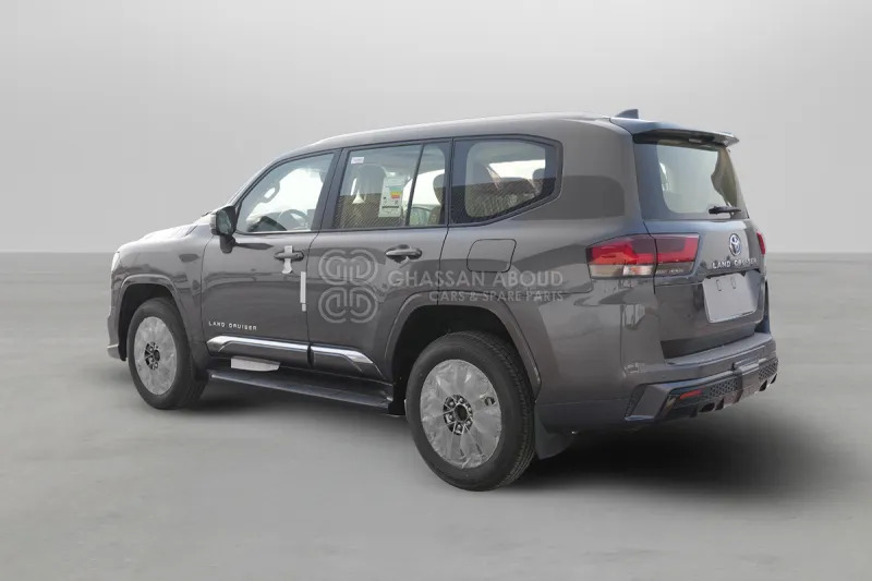 Toyota Land Cruiser 300 4x4 - Maastur: pilt 5 Toyota Land Cruiser 300 4x4 - Maastur: pilt 5
