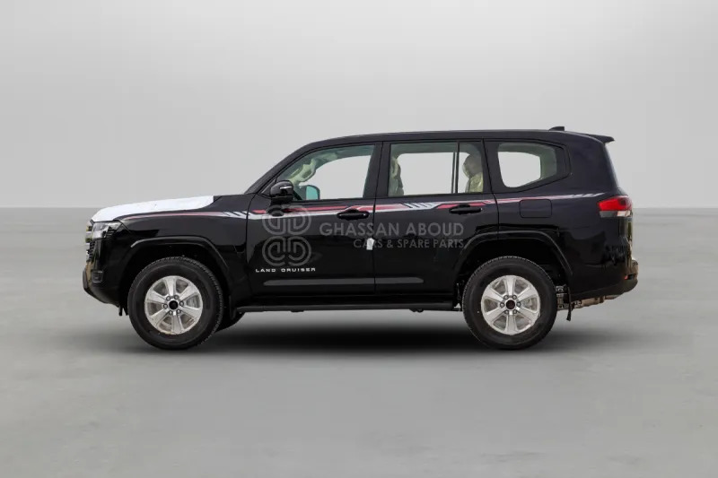 Toyota Land Cruiser 300 4x4 - Maastur: pilt 3 Toyota Land Cruiser 300 4x4 - Maastur: pilt 3