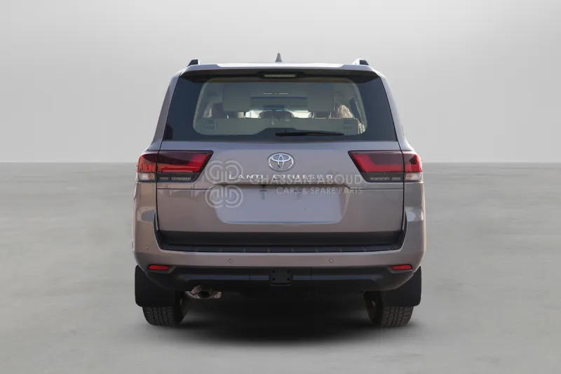 Toyota Land Cruiser 300 4x4 - Maastur: pilt 5 Toyota Land Cruiser 300 4x4 - Maastur: pilt 5