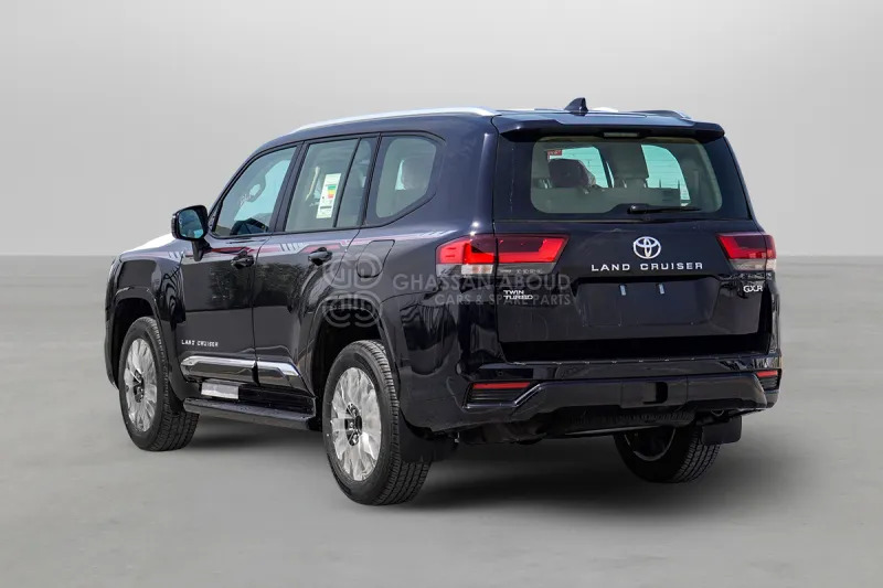 Toyota Land Cruiser 300 4x4 - Maastur: pilt 4 Toyota Land Cruiser 300 4x4 - Maastur: pilt 4