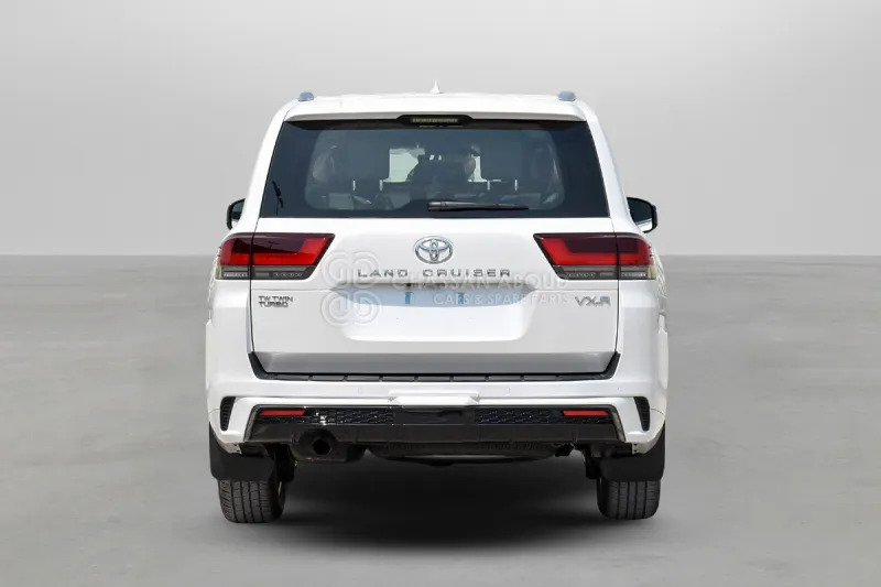 Toyota Land Cruiser 300 - Maastur: pilt 5 Toyota Land Cruiser 300 - Maastur: pilt 5