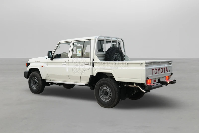 Toyota Land Cruiser Pick Up LC79 4X4 DC - Pikap: pilt 2 Toyota Land Cruiser Pick Up LC79 4X4 DC - Pikap: pilt 2