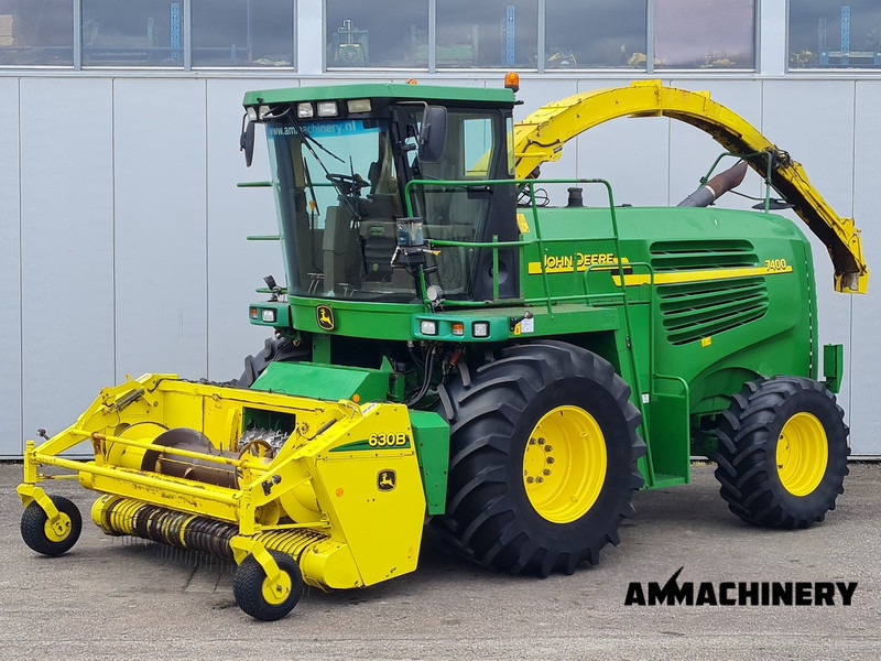 John Deere 7400 forage harvester - Koristusmasin: pilt 1 John Deere 7400 forage harvester - Koristusmasin: pilt 1