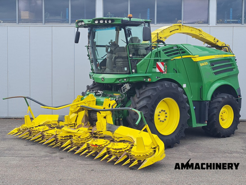 John Deere 8400 Including Kemper 360 Plus - Koristusmasin: pilt 1 John Deere 8400 Including Kemper 360 Plus - Koristusmasin: pilt 1