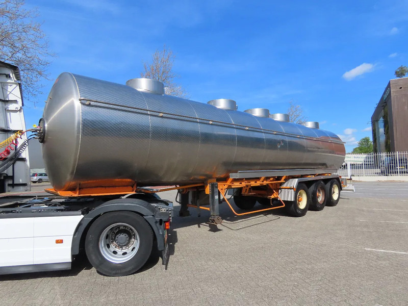 Magyar 5 compartments , 32500L FOOD, air susp, (5 DIFFERENT PRODUCTS) !! - Tsistern poolhaagis: pilt 1 Magyar 5 compartments , 32500L FOOD, air susp, (5 DIFFERENT PRODUCTS) !! - Tsistern poolhaagis: pilt 1