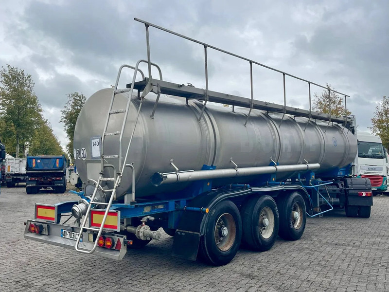 Magyar FOODS / WATER 28000 L, INOX, 1 COMP, spring susp, very good state! - Tsistern poolhaagis: pilt 2 Magyar FOODS / WATER 28000 L, INOX, 1 COMP, spring susp, very good state! - Tsistern poolhaagis: pilt 2