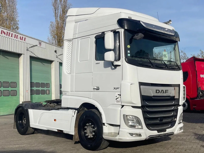 DAF XF 480 558018 km. ENGINE PROBLEM (start ok), parking airco, Frigo - Sadulveok: pilt 3 DAF XF 480 558018 km. ENGINE PROBLEM (start ok), parking airco, Frigo - Sadulveok: pilt 3