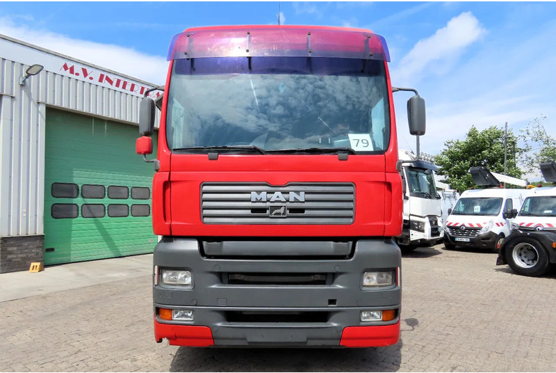 MAN TGA 18.410 Manual gearbox, Manual pomp, PTO, HYDRAULIC - Sadulveok: pilt 2 MAN TGA 18.410 Manual gearbox, Manual pomp, PTO, HYDRAULIC - Sadulveok: pilt 2
