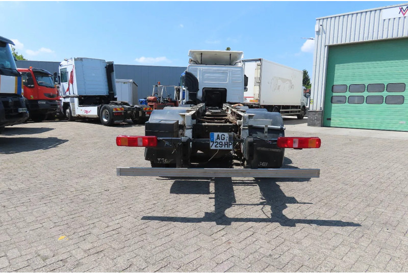 Volvo FM 380 8x4 FULL SPRING. 100% condition! - Kabiinišassiiga veoauto: pilt 5 Volvo FM 380 8x4 FULL SPRING. 100% condition! - Kabiinišassiiga veoauto: pilt 5