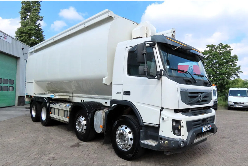 Volvo FMX 450 8x4 AUGER, radio control, 7 COMP. Full Volvo Service! . EXCELLENT condition - Tsisternauto: pilt 3 Volvo FMX 450 8x4 AUGER, radio control, 7 COMP. Full Volvo Service! . EXCELLENT condition - Tsisternauto: pilt 3