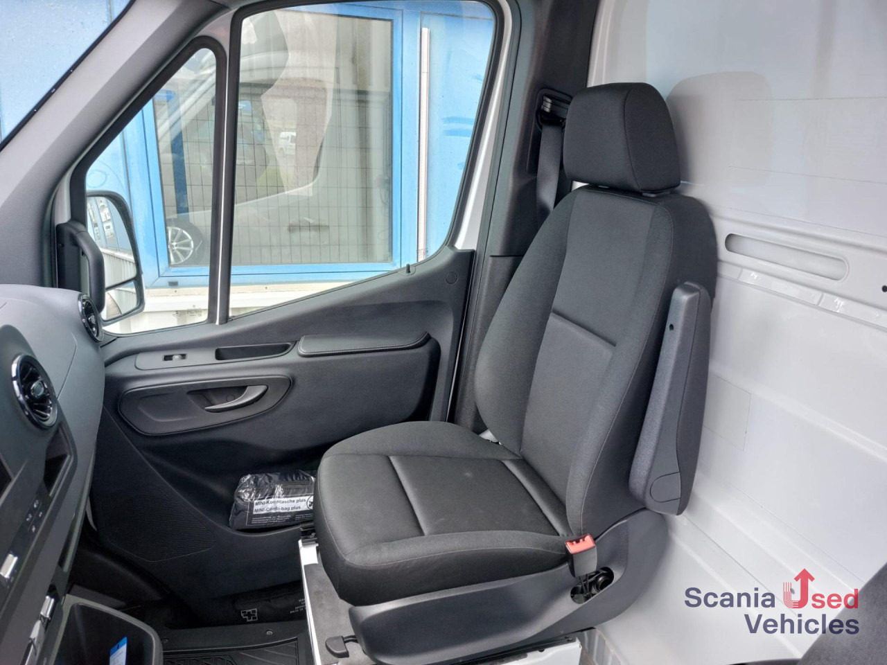 MERCEDES-BENZ Sprinter 316 CDI KOFFER Ladebordwand - Tarbesõiduk furgoon: pilt 2 MERCEDES-BENZ Sprinter 316 CDI KOFFER Ladebordwand - Tarbesõiduk furgoon: pilt 2