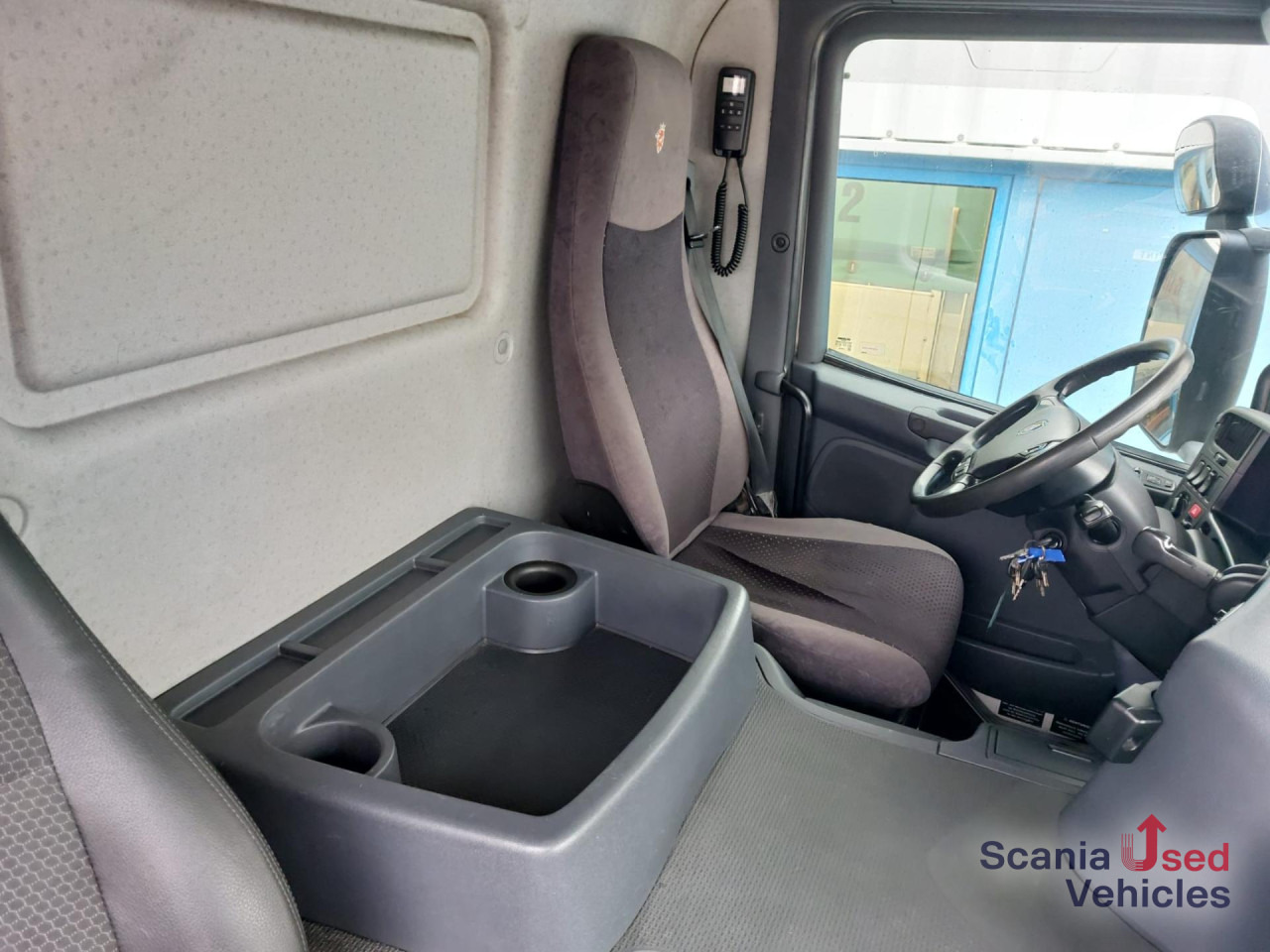 SCANIA P 280 DB4x2MNA Koffer Ladebordwand - Kasti veoauto: pilt 3 SCANIA P 280 DB4x2MNA Koffer Ladebordwand - Kasti veoauto: pilt 3