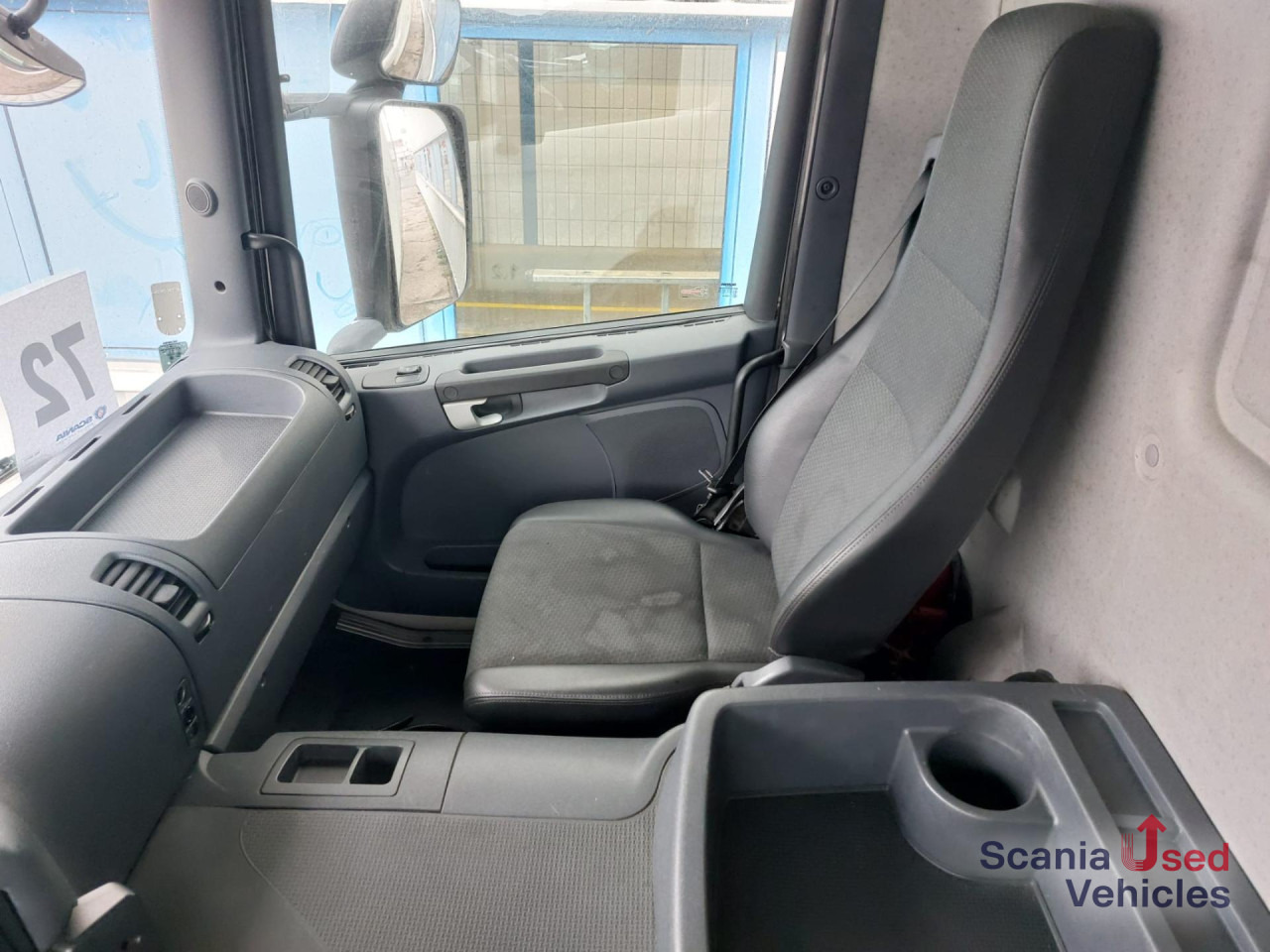 SCANIA P 280 DB4x2MNA Koffer Ladebordwand - Kasti veoauto: pilt 5 SCANIA P 280 DB4x2MNA Koffer Ladebordwand - Kasti veoauto: pilt 5