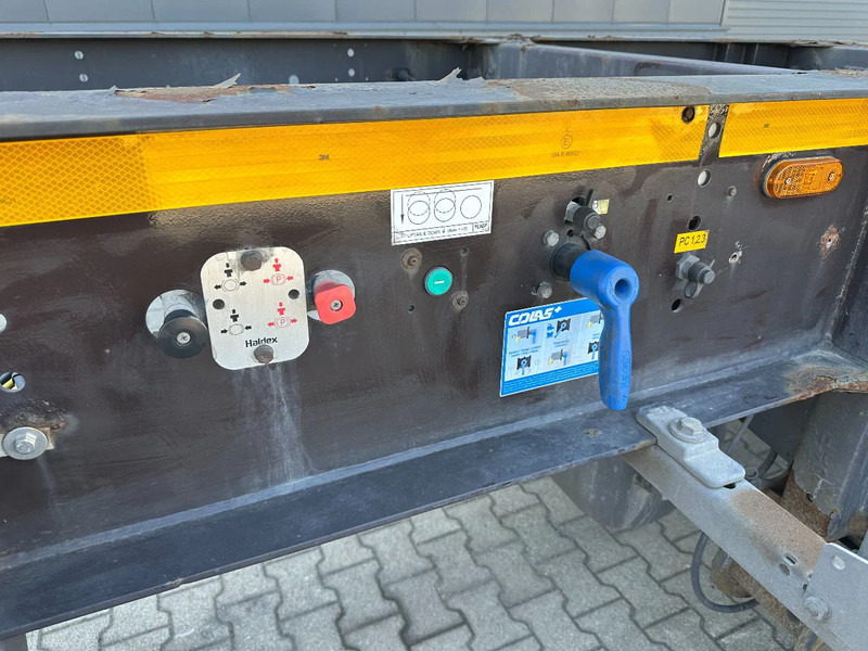 Konteinerveduk/ Tõstukiga poolhaagis Burg 20FT ADR (EX/II, EX/III, FL, AT), Leergewicht: 3.690kg, SAF INTRADISC, 2x liftaxle, ALCOA, NL-Chassis: pilt 17