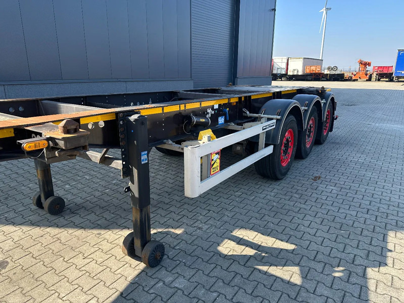Konteinerveduk/ Tõstukiga poolhaagis Burg 20FT ADR (EX/II, EX/III, FL, AT), empty weight: 3.690kg, SAF INTRADISC, 2x liftaxle, ALCOA, NL-Chassis, APK/ADR: 07-2025: pilt 14