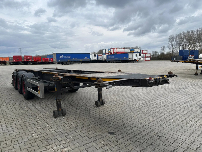 Burg 20FT ADR, Leergewicht : 3.690kg, SAF INTRADISC, 2x Liftachse, NL, APK/ADR: 10-2025, 70% Reifen - Konteinerveduk/ Tõstukiga poolhaagis: pilt 5 Burg 20FT ADR, Leergewicht : 3.690kg, SAF INTRADISC, 2x Liftachse, NL, APK/ADR: 10-2025, 70% Reifen - Konteinerveduk/ Tõstukiga poolhaagis: pilt 5