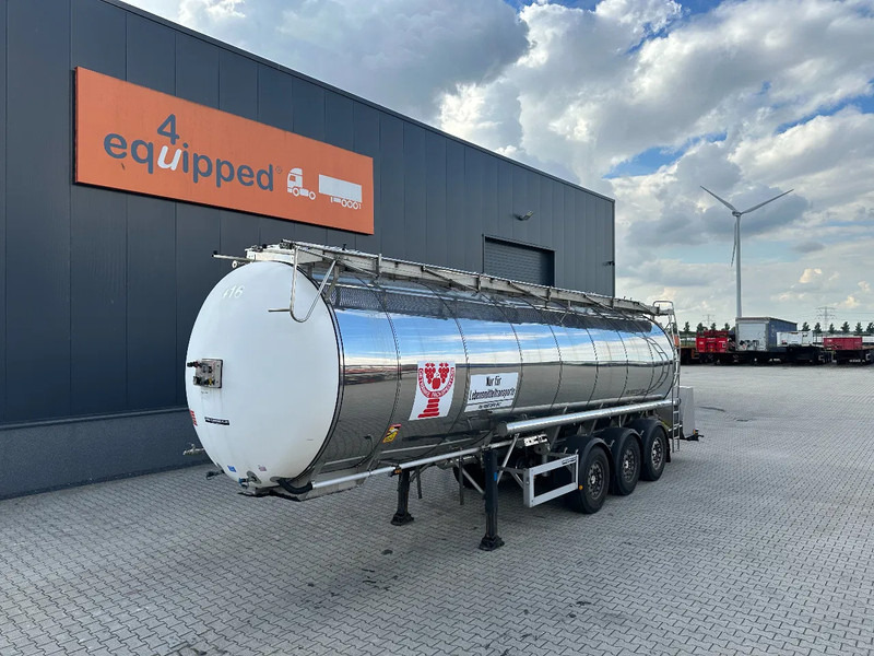 Feldbinder LEVENSMIDDELEN / FOOD / LEBENSMITTEL / 33.500L / 3-COMP / POMP / NL-trailer / APK: 03-2026 - Tsistern poolhaagis: pilt 1 Feldbinder LEVENSMIDDELEN / FOOD / LEBENSMITTEL / 33.500L / 3-COMP / POMP / NL-trailer / APK: 03-2026 - Tsistern poolhaagis: pilt 1