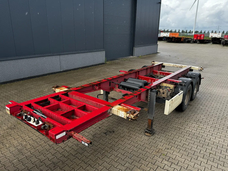 Krone 2-axle 20FT chassis, BPW + drumbrakes, airsuspension, empty weight: 3.180kg, 2x available - Konteinerveduk/ Tõstukiga poolhaagis: pilt 1 Krone 2-axle 20FT chassis, BPW + drumbrakes, airsuspension, empty weight: 3.180kg, 2x available - Konteinerveduk/ Tõstukiga poolhaagis: pilt 1
