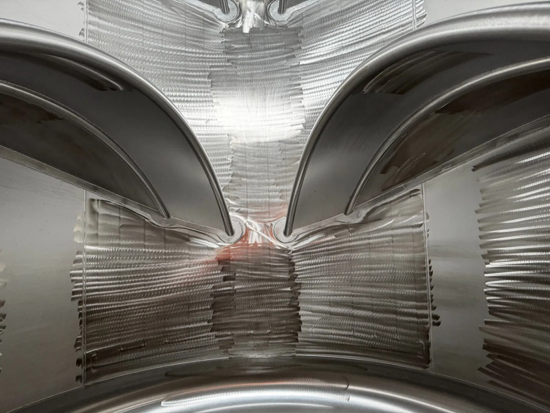 Tank konteiner transporditavad ained kütust SINGAMAS 20FT ISO, 26.000L/1-COMP/3 BAFFELS/3 manholes, 5Y inspection: 11/2025: pilt 17 Tank konteiner transporditavad ained kütust SINGAMAS 20FT ISO, 26.000L/1-COMP/3 BAFFELS/3 manholes, 5Y inspection: 11/2025: pilt 17