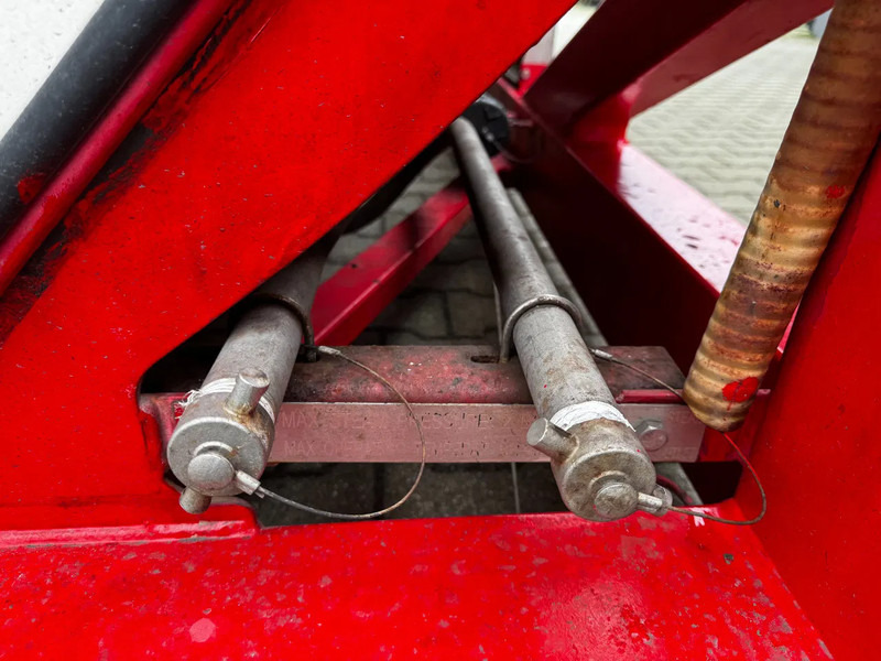 Tank konteiner transporditavad ained kütust SINGAMAS 20FT ISO, 26.000L/1-COMP/3 BAFFELS/3 manholes, 5Y inspection: 11/2025: pilt 19 Tank konteiner transporditavad ained kütust SINGAMAS 20FT ISO, 26.000L/1-COMP/3 BAFFELS/3 manholes, 5Y inspection: 11/2025: pilt 19