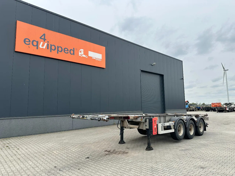 Van Hool 20FT/30FT, ADR (EX/II, EX/III, FL, AT), BPW + drum, ALCOA, galvanized, liftaxle, NL-Chassis - Konteinerveduk/ Tõstukiga poolhaagis: pilt 1 Van Hool 20FT/30FT, ADR (EX/II, EX/III, FL, AT), BPW + drum, ALCOA, galvanized, liftaxle, NL-Chassis - Konteinerveduk/ Tõstukiga poolhaagis: pilt 1