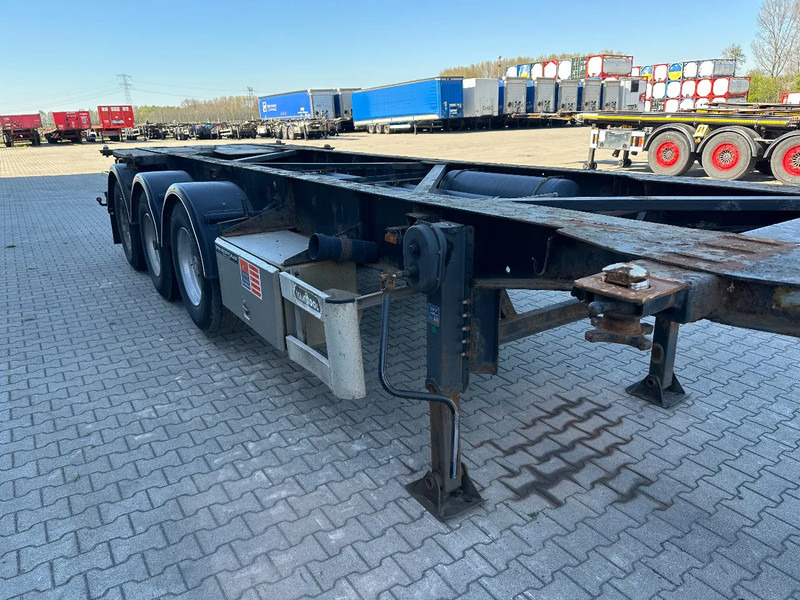 Konteinerveduk/ Tõstukiga poolhaagis Van Hool 20FT/30FT, ADR (EX/II, EX/III, FL, OX, AT), SAF, drum, liftaxle, NL-Chassis: pilt 9 Konteinerveduk/ Tõstukiga poolhaagis Van Hool 20FT/30FT, ADR (EX/II, EX/III, FL, OX, AT), SAF, drum, liftaxle, NL-Chassis: pilt 9