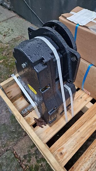 Zuidberg Frontzapfwelle zum Case PUMA / PUMA CVX / STEYR CVT - Varuosa - Traktor: pilt 5 Zuidberg Frontzapfwelle zum Case PUMA / PUMA CVX / STEYR CVT - Varuosa - Traktor: pilt 5
