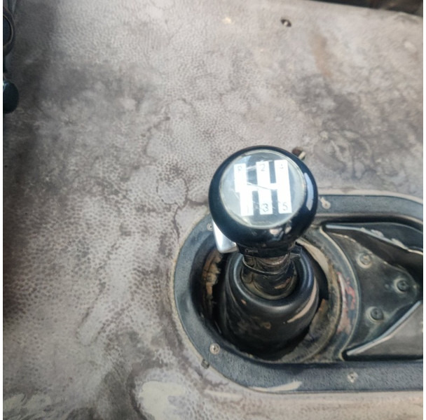 Konteinerveduk/ Tõstukiga veoauto Scania 82-H: pilt 9