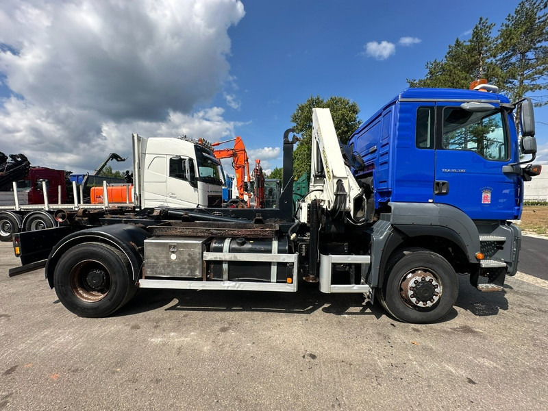 MAN TGA 18.310 4x4 HOOKLIFT + CRANE PALFINGER PK12000 - RADIO - ROTATOR - STEEL SPRING / HUB REDUCTION - MANUAL ZF - BE TRUCK - Konkstõstukiga veoauto, Kraanaga veoauto: pilt 4 MAN TGA 18.310 4x4 HOOKLIFT + CRANE PALFINGER PK12000 - RADIO - ROTATOR - STEEL SPRING / HUB REDUCTION - MANUAL ZF - BE TRUCK - Konkstõstukiga veoauto, Kraanaga veoauto: pilt 4