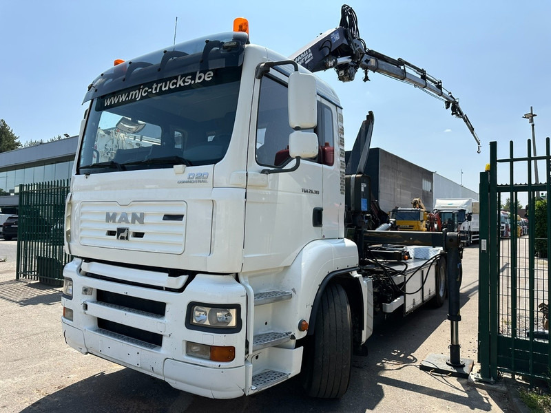 MAN TGA 26.310 6X2 HOOKLIFT + CRANE COPMA 160.4 + JIB J2 + WINCH - RADIO - LIFT + STEERING AXLE - EURO 3 - BE - Kraanaga veoauto: pilt 4 MAN TGA 26.310 6X2 HOOKLIFT + CRANE COPMA 160.4 + JIB J2 + WINCH - RADIO - LIFT + STEERING AXLE - EURO 3 - BE - Kraanaga veoauto: pilt 4