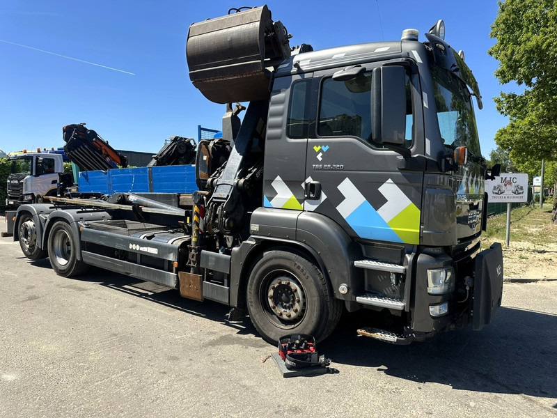 MAN TGS 26.320 6X2-4 BL EEV + CRANE EPSILON Q170Z95TR + GRABBER - LIFT/STEERING AXLE - *266.000km* - NL TRUCK - Konkstõstukiga veoauto, Kraanaga veoauto: pilt 2 MAN TGS 26.320 6X2-4 BL EEV + CRANE EPSILON Q170Z95TR + GRABBER - LIFT/STEERING AXLE - *266.000km* - NL TRUCK - Konkstõstukiga veoauto, Kraanaga veoauto: pilt 2