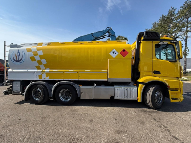 Mercedes-Benz ANTOS 2632 6x2 FUEL TANKER 16.000L - 4 COMP - DIESEL / PETROL - RETARDER - EURO 6 - LIFT / STEERING AXLE - *FULL AIR* - BE TRUCK - Tsisternauto: pilt 4 Mercedes-Benz ANTOS 2632 6x2 FUEL TANKER 16.000L - 4 COMP - DIESEL / PETROL - RETARDER - EURO 6 - LIFT / STEERING AXLE - *FULL AIR* - BE TRUCK - Tsisternauto: pilt 4
