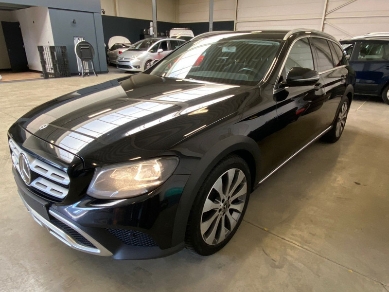 Mercedes-Benz E220d ALL-TERRAIN - 4 MATIC 4x4 - automatic - alcantara - 20 - Auto: pilt 1 Mercedes-Benz E220d ALL-TERRAIN - 4 MATIC 4x4 - automatic - alcantara - 20 - Auto: pilt 1