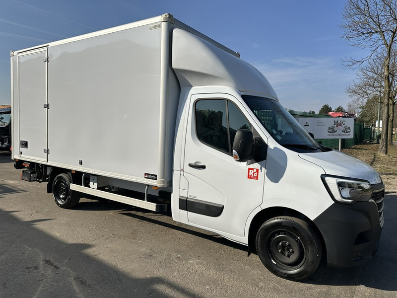Renault MASTER 2.3 - 163HP - RED EDITION BAKWAGEN + LAADKLEP - 4m30 x 2m20 x 2m20 - CAMERA - NAVI - PACK COMFORT - BELG - Tarbesõiduk furgoon: pilt 1 Renault MASTER 2.3 - 163HP - RED EDITION BAKWAGEN + LAADKLEP - 4m30 x 2m20 x 2m20 - CAMERA - NAVI - PACK COMFORT - BELG - Tarbesõiduk furgoon: pilt 1