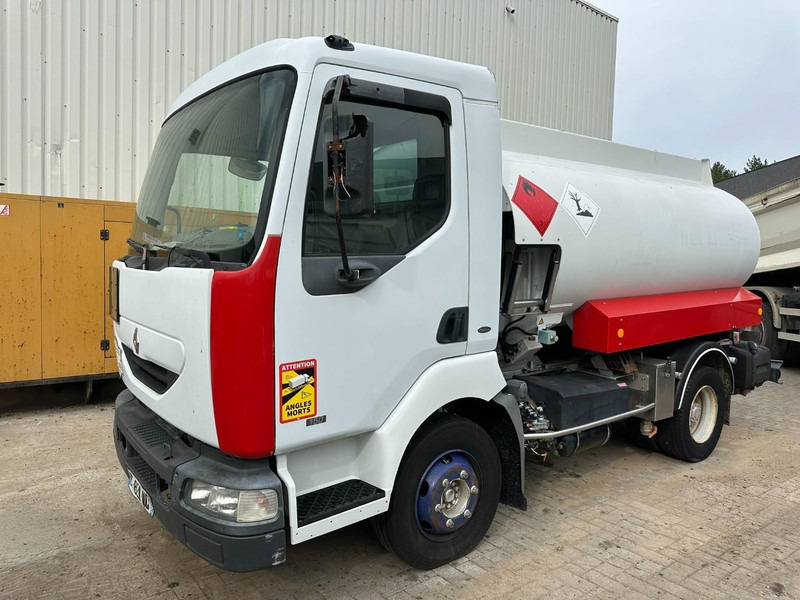 Renault MIDLUM 150 FUEL TANKER / CITERNE MAZOUT - 6500L - 3 COMPARTIMENTS - *ENGINE PROBLEM* - Tsisternauto: pilt 1 Renault MIDLUM 150 FUEL TANKER / CITERNE MAZOUT - 6500L - 3 COMPARTIMENTS - *ENGINE PROBLEM* - Tsisternauto: pilt 1