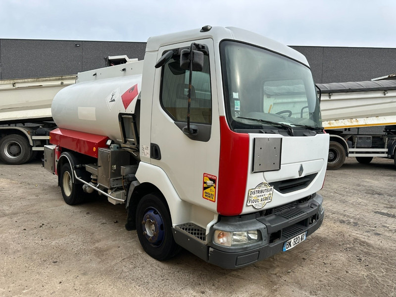 Renault MIDLUM 150 FUEL TANKER / CITERNE MAZOUT - 6500L - 3 COMPARTIMENTS - *ENGINE PROBLEM* - Tsisternauto: pilt 2 Renault MIDLUM 150 FUEL TANKER / CITERNE MAZOUT - 6500L - 3 COMPARTIMENTS - *ENGINE PROBLEM* - Tsisternauto: pilt 2