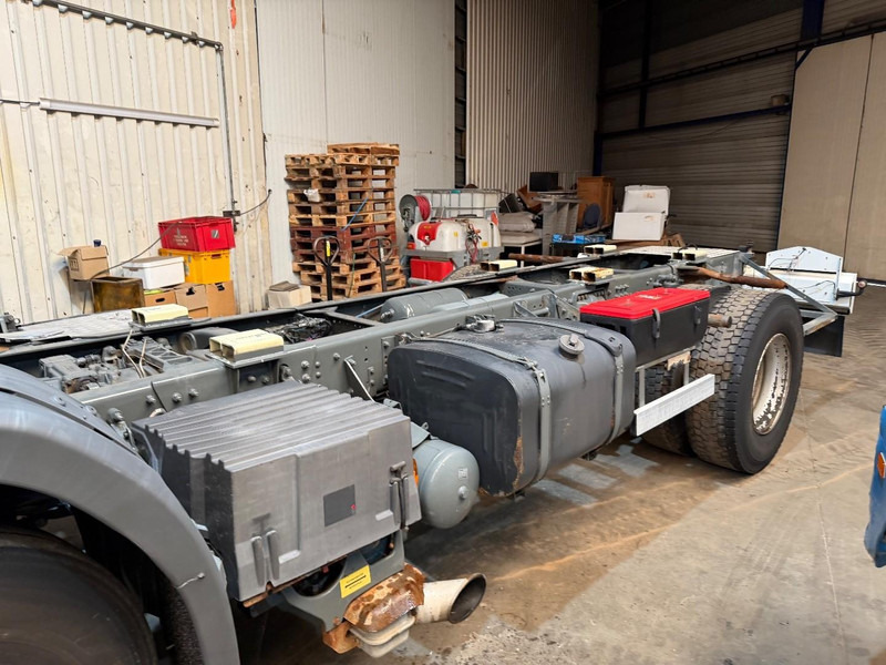 Scania P310 4x2 CHASSIS - ADR (ex tanker) - *322.000km* - AIR SUSPENSION - MANUAL - BE TRUCK - Tsisternauto: pilt 5 Scania P310 4x2 CHASSIS - ADR (ex tanker) - *322.000km* - AIR SUSPENSION - MANUAL - BE TRUCK - Tsisternauto: pilt 5