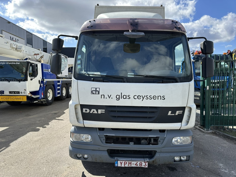 DAF LF 55.250 12T - GLASTRANSPORT / GLASRESTEEL - AIR SUSPENSION - EURO 4 - BELGIAN REGISTRATION - Veoauto: pilt 2 DAF LF 55.250 12T - GLASTRANSPORT / GLASRESTEEL - AIR SUSPENSION - EURO 4 - BELGIAN REGISTRATION - Veoauto: pilt 2