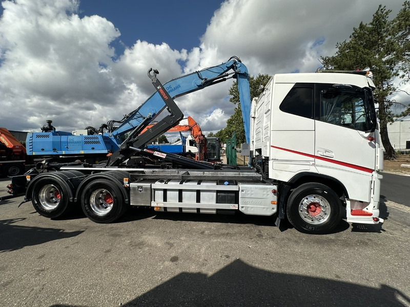 Volvo FH 540 6x4 6X4 HIAB MULTILIFT - WB 460 - LIFT AXLE - 431.000KM - DYNAMIC STEERING - FRIGO - CAMERA - Konkstõstukiga veoauto: pilt 5 Volvo FH 540 6x4 6X4 HIAB MULTILIFT - WB 460 - LIFT AXLE - 431.000KM - DYNAMIC STEERING - FRIGO - CAMERA - Konkstõstukiga veoauto: pilt 5