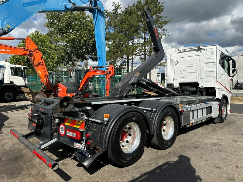 Volvo FH 540 6x4 6X4 HIAB MULTILIFT - WB 460 - LIFT AXLE - 431.000KM - DYNAMIC STEERING - FRIGO - CAMERA - Konkstõstukiga veoauto: pilt 4 Volvo FH 540 6x4 6X4 HIAB MULTILIFT - WB 460 - LIFT AXLE - 431.000KM - DYNAMIC STEERING - FRIGO - CAMERA - Konkstõstukiga veoauto: pilt 4