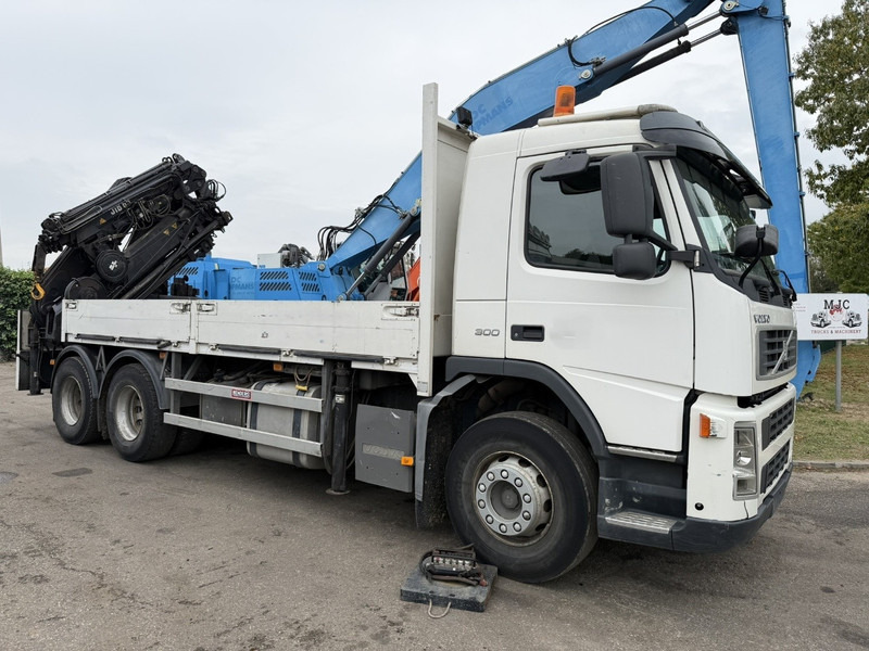 Volvo FM 300 6x4 + (25.8m!) CRANE HIAB 245 E-5 + JIB 65 X-3 + 2 ME - *228.000km* - MANUAL - A/C - EURO 3 - BELGIAN TRUCK - Kraanaga veoauto: pilt 2 Volvo FM 300 6x4 + (25.8m!) CRANE HIAB 245 E-5 + JIB 65 X-3 + 2 ME - *228.000km* - MANUAL - A/C - EURO 3 - BELGIAN TRUCK - Kraanaga veoauto: pilt 2