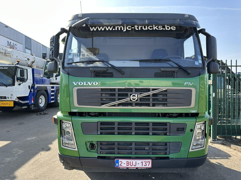Volvo FM 340 8x2 CHASSIS (7m35) - LIFT+STEERING AXLE - MANUAL GEARBOX - EURO 3 - TÜV 05/2025 - BE TRUCK - Kabiinišassiiga veoauto: pilt 3 Volvo FM 340 8x2 CHASSIS (7m35) - LIFT+STEERING AXLE - MANUAL GEARBOX - EURO 3 - TÜV 05/2025 - BE TRUCK - Kabiinišassiiga veoauto: pilt 3