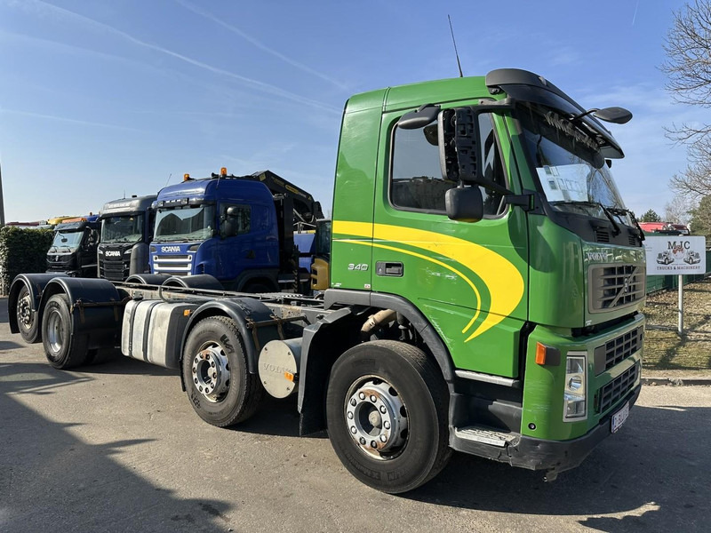 Volvo FM 340 8x2 CHASSIS (7m35) - LIFT+STEERING AXLE - MANUAL GEARBOX - EURO 3 - TÜV 05/2025 - BE TRUCK - Kabiinišassiiga veoauto: pilt 2 Volvo FM 340 8x2 CHASSIS (7m35) - LIFT+STEERING AXLE - MANUAL GEARBOX - EURO 3 - TÜV 05/2025 - BE TRUCK - Kabiinišassiiga veoauto: pilt 2