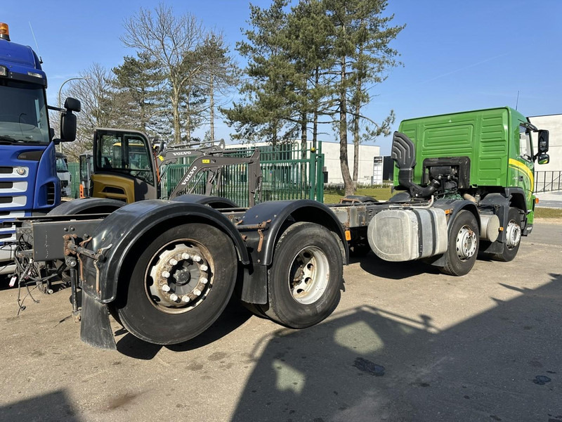 Volvo FM 340 8x2 CHASSIS (7m35) - LIFT+STEERING AXLE - MANUAL GEARBOX - EURO 3 - TÜV 05/2025 - BE TRUCK - Kabiinišassiiga veoauto: pilt 5 Volvo FM 340 8x2 CHASSIS (7m35) - LIFT+STEERING AXLE - MANUAL GEARBOX - EURO 3 - TÜV 05/2025 - BE TRUCK - Kabiinišassiiga veoauto: pilt 5