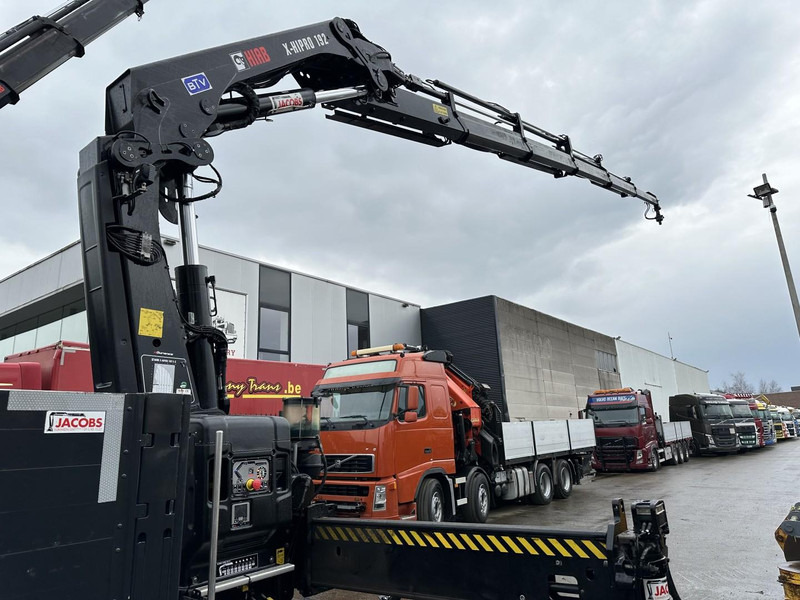 Volvo FM 460 8x4 TRIDEM + CRANE HIAB 192 E-5 X HIPRO - DYNAMIC STEERING - 364.000km - TOP CONDITION - Kraanaga veoauto: pilt 4 Volvo FM 460 8x4 TRIDEM + CRANE HIAB 192 E-5 X HIPRO - DYNAMIC STEERING - 364.000km - TOP CONDITION - Kraanaga veoauto: pilt 4