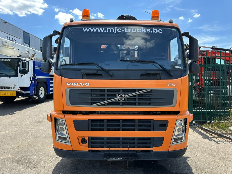 Volvo FM9-300 6x2 HOOKLIFT + HIAB 122 B-2 CL + ROTATOR - LIFT + STEERING AXLE - A/C - EURO 5 - INCL. CONTAINER - BE TRUCK - Konkstõstukiga veoauto, Kraanaga veoauto: pilt 2 Volvo FM9-300 6x2 HOOKLIFT + HIAB 122 B-2 CL + ROTATOR - LIFT + STEERING AXLE - A/C - EURO 5 - INCL. CONTAINER - BE TRUCK - Konkstõstukiga veoauto, Kraanaga veoauto: pilt 2