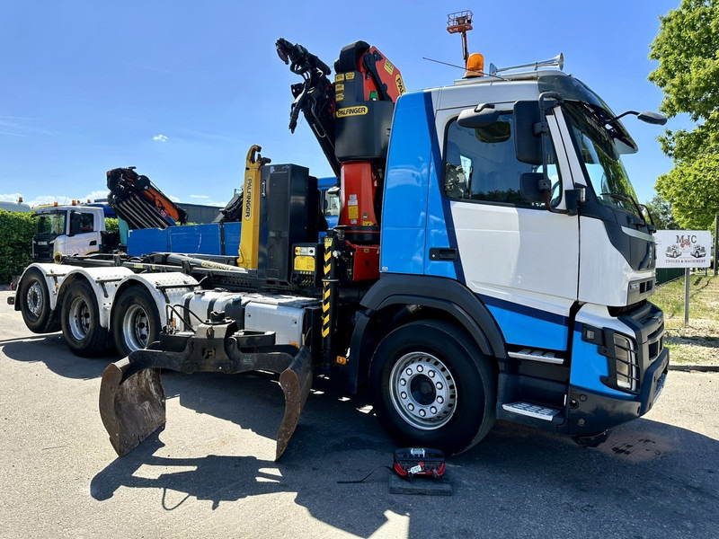 Volvo FMX 460 8x4 TRIDEM HOOKLIFT + CRANE PK 23002 SH + GRABBER / ROTATOR - EURO 6 - LIFT + STEERING AXLE - *374.000km* - EXT BUMPER - Konkstõstukiga veoauto, Kraanaga veoauto: pilt 2 Volvo FMX 460 8x4 TRIDEM HOOKLIFT + CRANE PK 23002 SH + GRABBER / ROTATOR - EURO 6 - LIFT + STEERING AXLE - *374.000km* - EXT BUMPER - Konkstõstukiga veoauto, Kraanaga veoauto: pilt 2